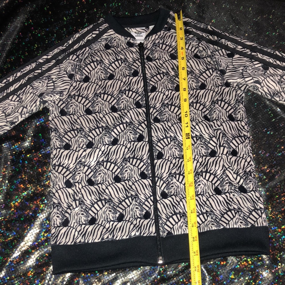 Adidas Zebra 🦓 Girls Jacket - Picture 10 of 16
